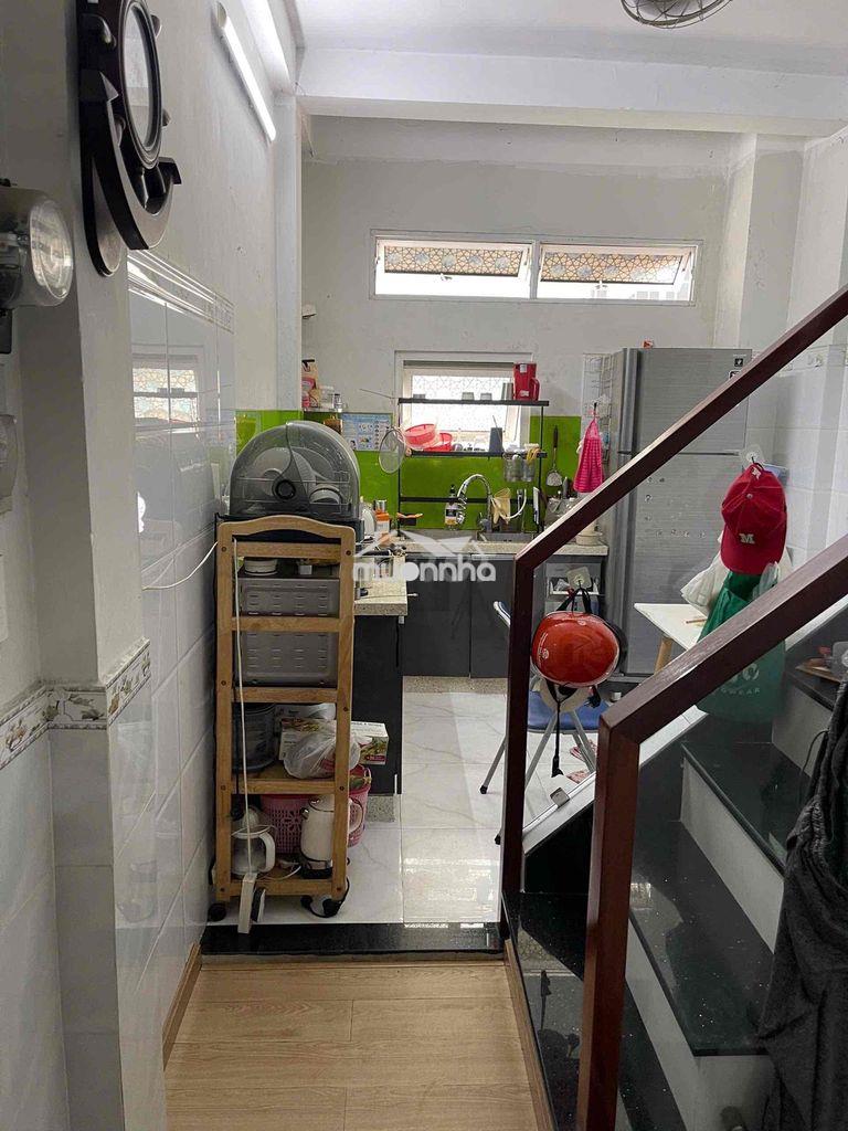 Bán nhà mt 255 huỳnh văn bánh phú nhuận