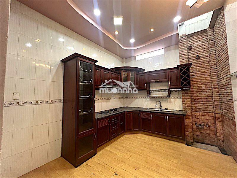 Nguyễn tất thành-gần cầu khánh hội- q4- 53m²- 4tầng btct-xe hơi đỗ cửa - 4