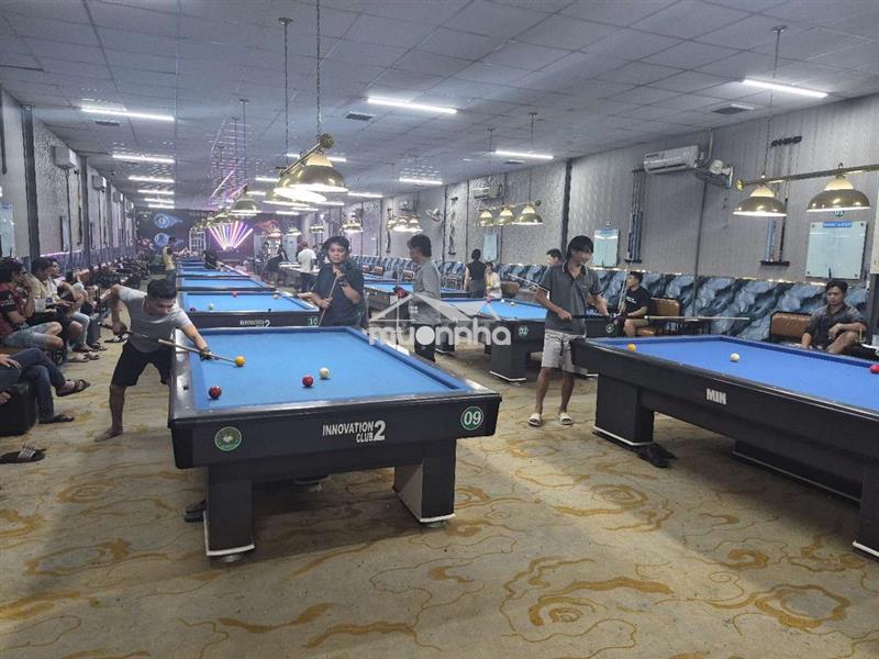 Cần sang clb bi da.600m2 