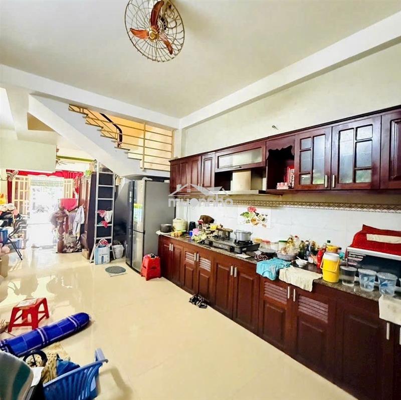 Đối diện mecerdes ,bán nhà p8 gò vấp 84m², 4pn, hẻm xe hơi, 6t+ tl!