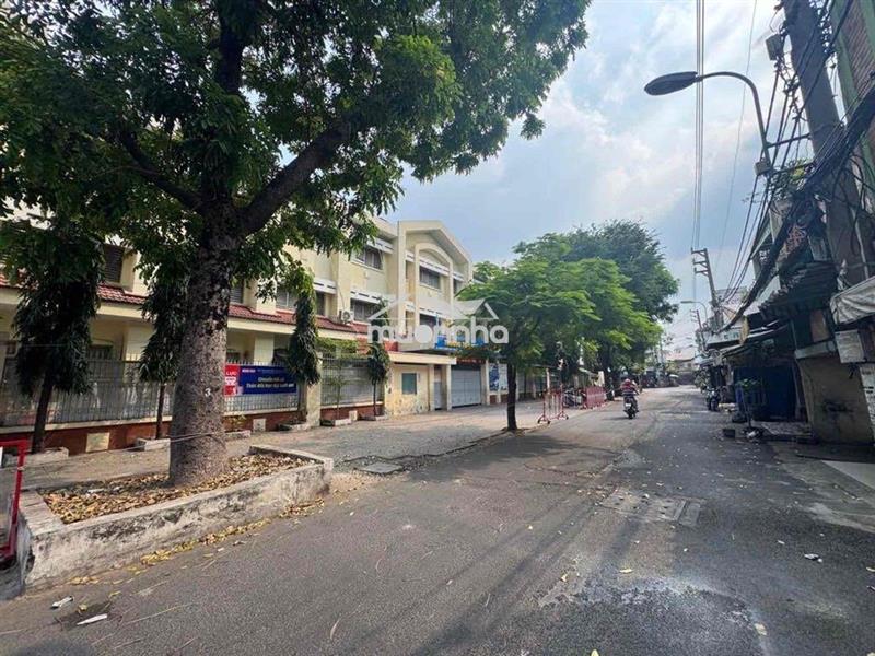 Nhà gần mặt tiền hậu giang hxt né nhau diện tích gần 50m2