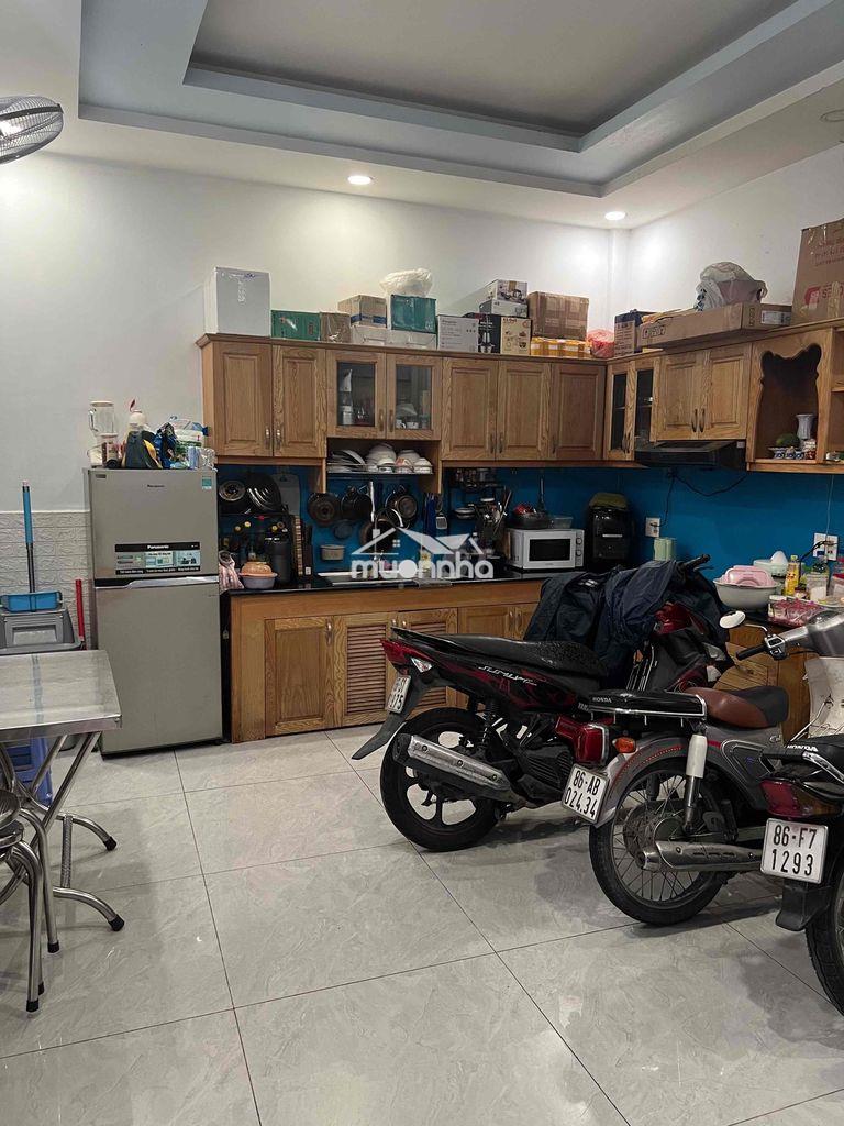 Nhà chính chủ. có sẵn hợp đồng thuê 20tr 1 tháng - 4