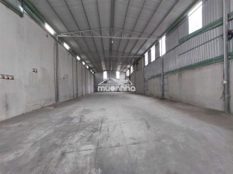 Cho thuê kho xưởng 320m2.đường xe công,gần ngã 4 hòa lân,thuận an ,bd