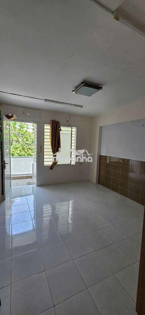 Cho thuê nhà đinh bộ lĩnh hẻm xe tải 3 lầu 4on 3wc 4m x 20m - 4