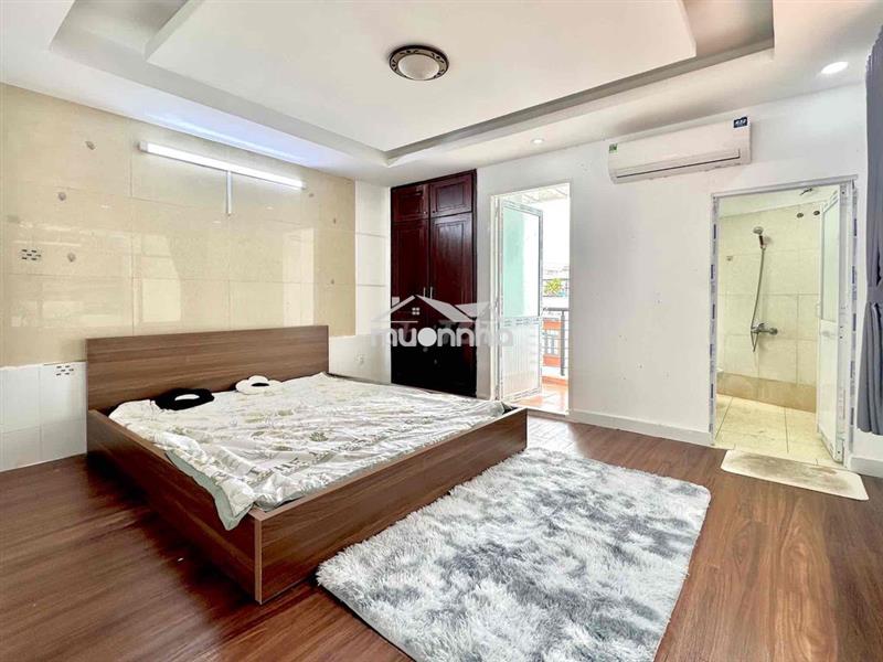 Ban công quận 6, tách bếp rộng