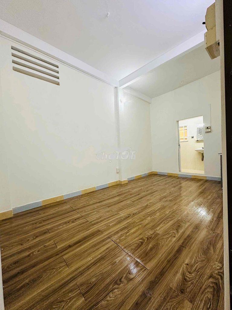 Phòng bếp wc giờ tự do ngay quận 3 gần q1 pasrter võ thị sáu