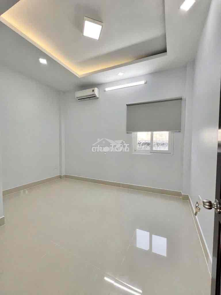 10.8 tỷ - [4m x 14m] 4 tầng mới hẻm thông xe hơi gần vx lê đại hành - 4