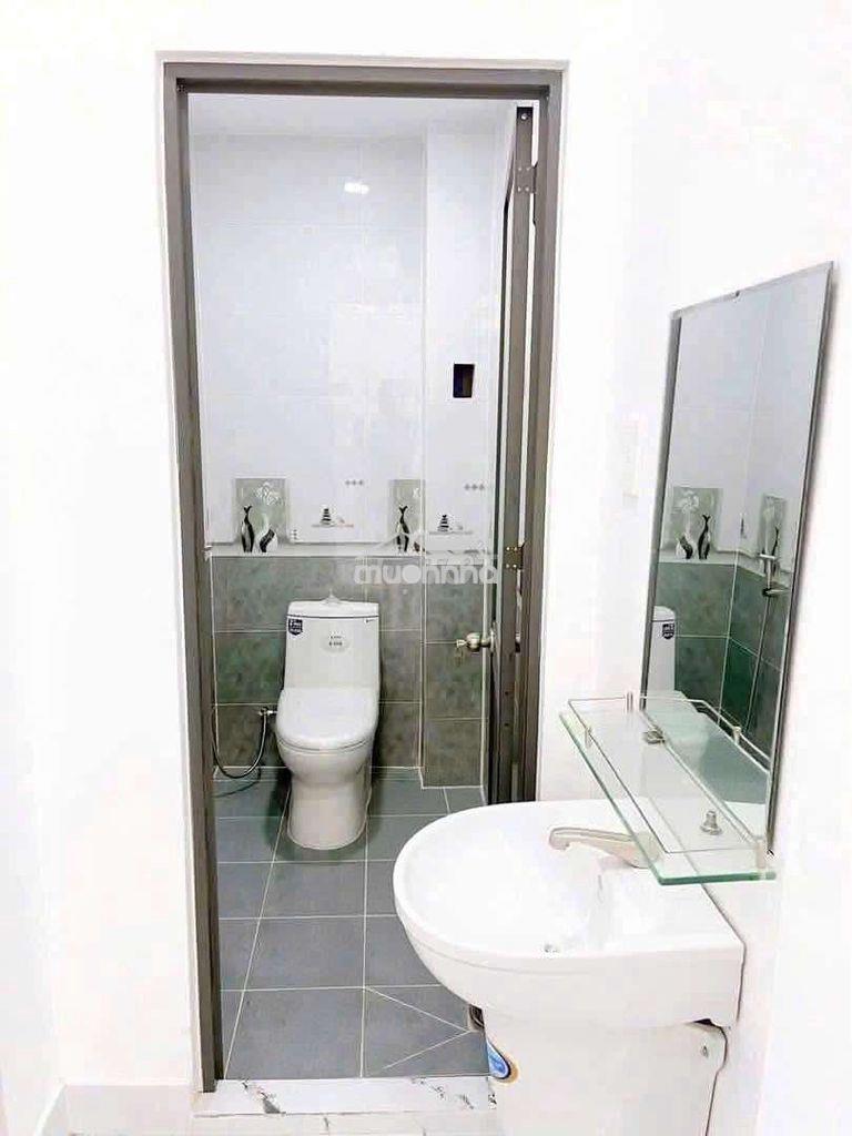 Chính chủ cho thuê 3lau giá 10trieu - 3