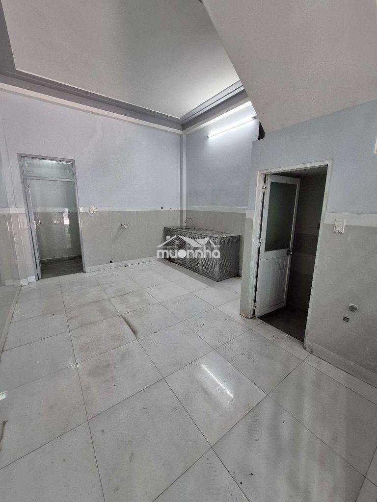 Cho thuê nhà 4x15m 1lầu 2pn 2wc y hình hxt lê trọng tấn - 3