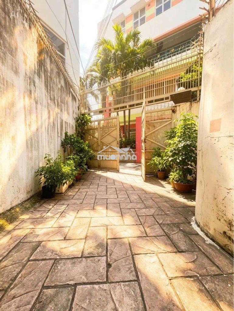 Chủ gấp bán hạ 500 - trần hữu trang - phú nhuận -5,6x15m - giá 20.5 ty