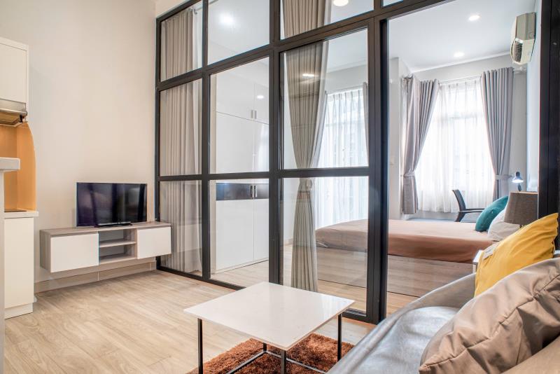 Cho thuê căn hộ 1 phòng ngủ balcony - thang máy - chợ bến thành - đại học văn lang - hoa sen - takashimaya