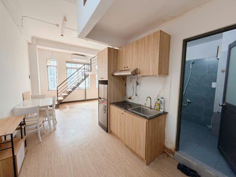 Cho thuê căn duplex - cửa số trời, full nội thất, 6 người ở