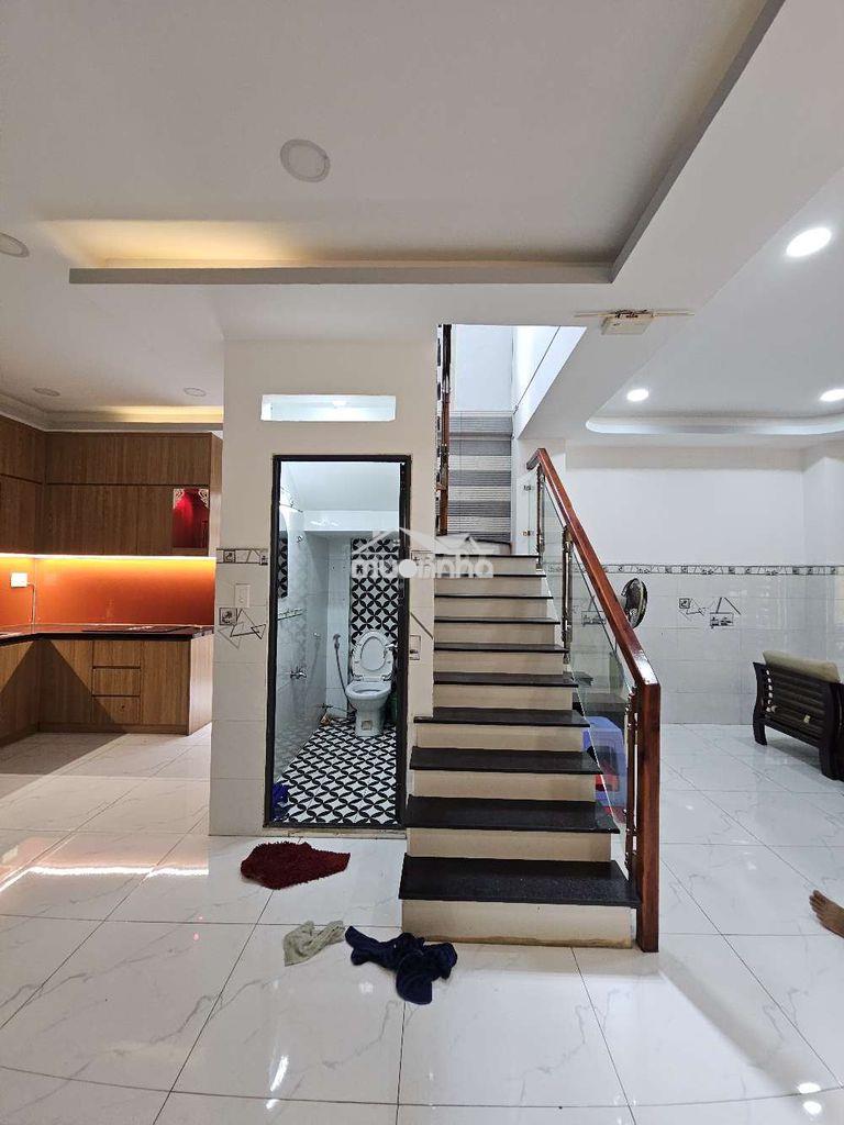 Nhà đẹp diện tích khủng giá tốt hẻm 4-5m thông thoáng - 4