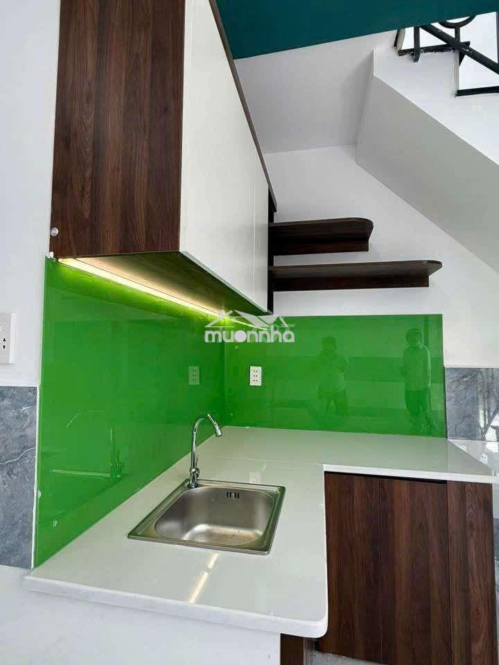 Bán lỗ nhà hóc môn 350 triệu, có shr, giáp quốc lộ 22 - 4