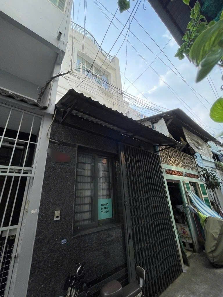 Trung tâm q.1 - nguyễn văn cừ - dt: 32m2 - 4 tầng - 5 tỷ 890
