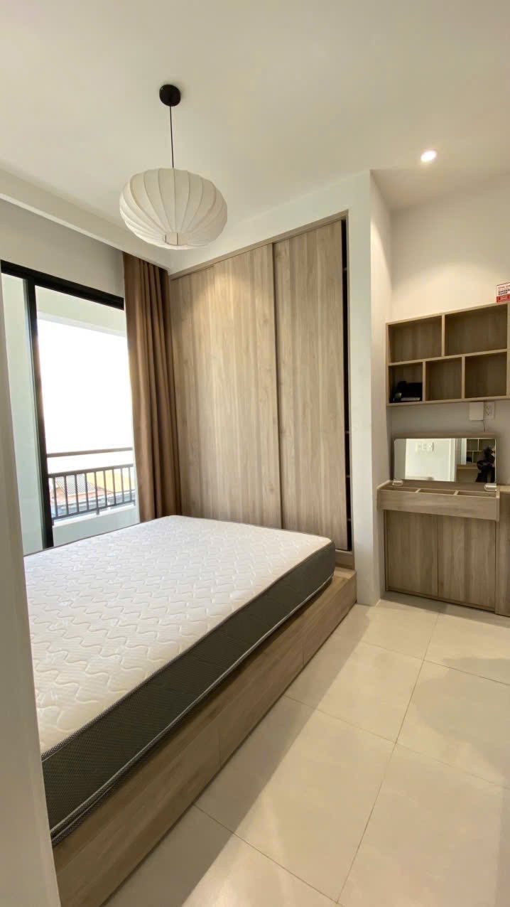 Nhà ngay mặt tiền nguyễn sơn - 2