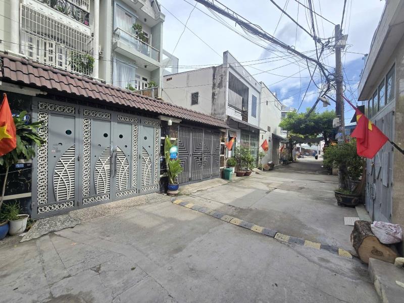 Bán nhà 3 tầng 4 x 21 hẻm 6m sát mặt tiền tân thới hiệp 21, gần dương thị mười - 2