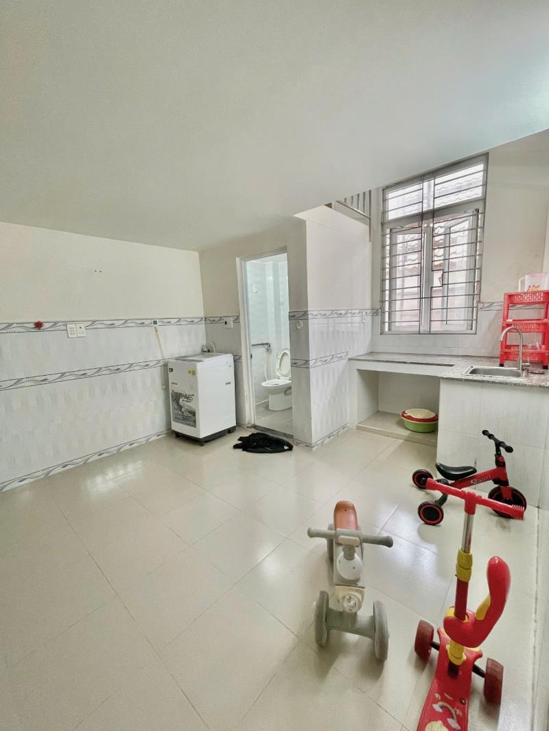 Phòng trọ có gác, diện tích rộng, cửa sổ lớn ntcb - hẻm 160 nguyễn văn quỳ q7 ngay cầu phú mỹ - 2