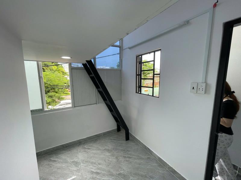 Cho thuê phòng duplex sinh viên_cửa sổ trời_hầm xe_an ninh_ung văn khiêm_nguyễn gia trí_hutech_giao thông vận tải_nguyễn xí_phạm văn đồng_điện biên phủ_bình lợi trung - 4