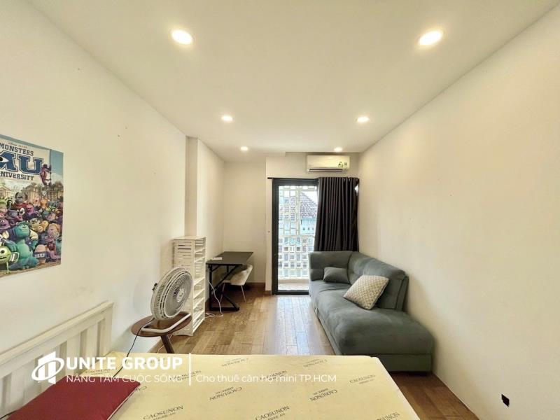 Thuê ngay căn hộ 2pn ngủ 90m2 ban công siu lớn ngay sát vincom thuận tiện di chuyển an ninh cao - 2