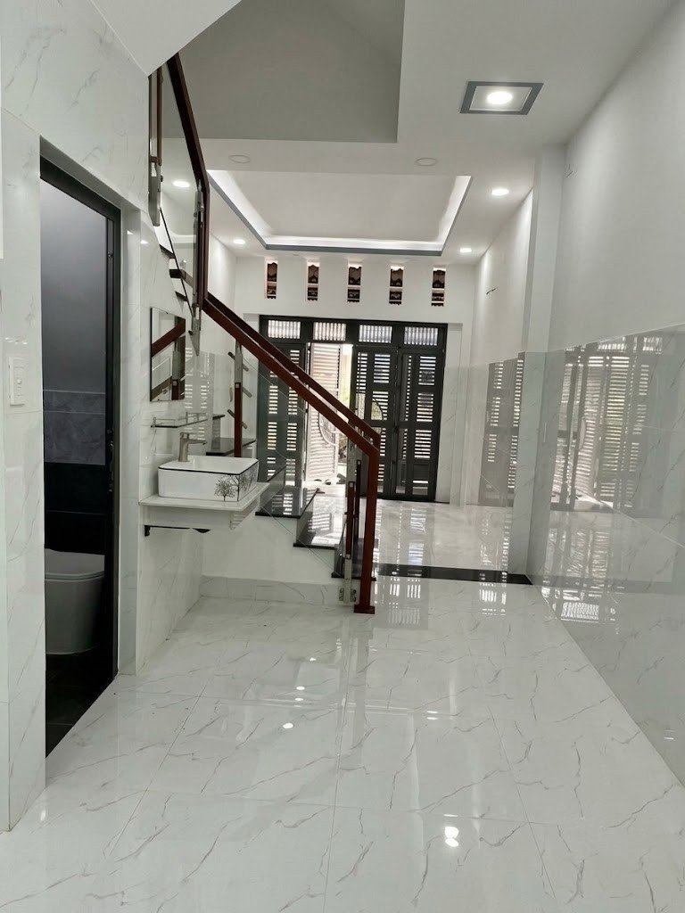 50m2, 3 tầng mặt tiền khu phạm hùng quận 8, nhà mới bán gấp. giá 8 tỷ