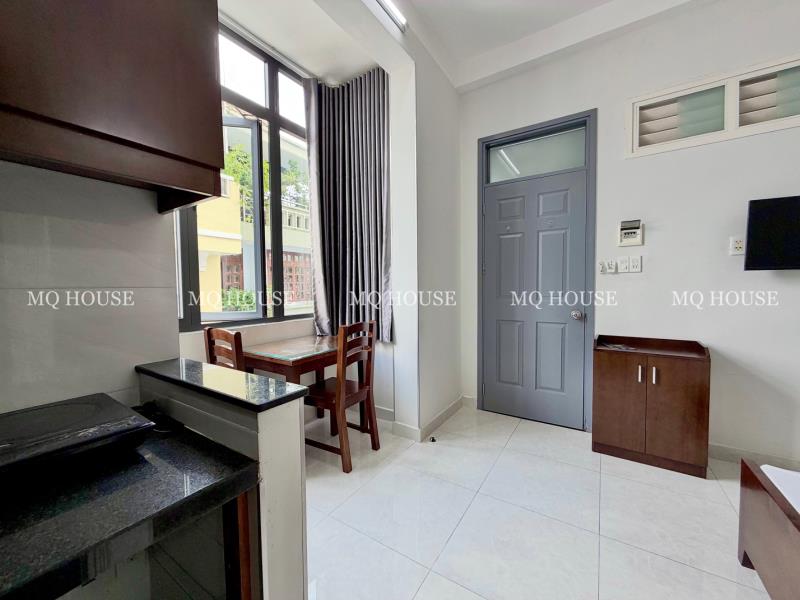 Cc mini mới xây đ.bạch đằng khu sân bay - giờ giấc tự do/thang máy