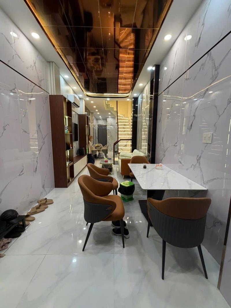 Gần bx chợ lớn - mai xuân thưởng - q.6 dt: 42m2 - 7 tỷ 580 - 3