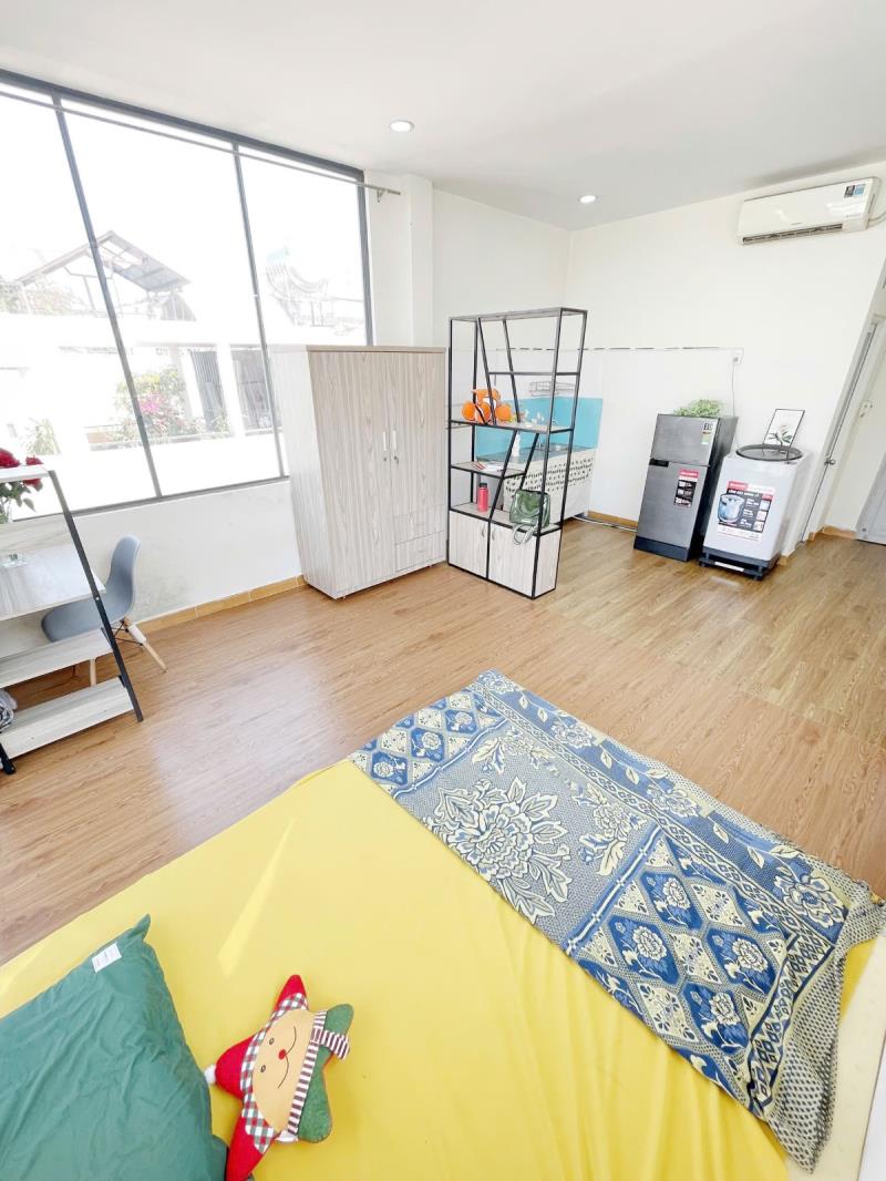 Cho thuê phòng rộng 50m², ban công rộng, máy giặt riêng - gần vlu, iuh, hutech, uef, phan văn trị - 3