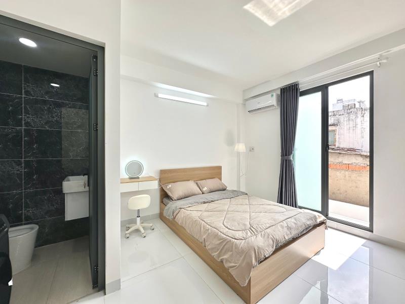 Cho thuê căn hộ đinh bộ lĩnh | 45m² | ban công | máy giặt riêng | gần hàng xanh, quận 1 