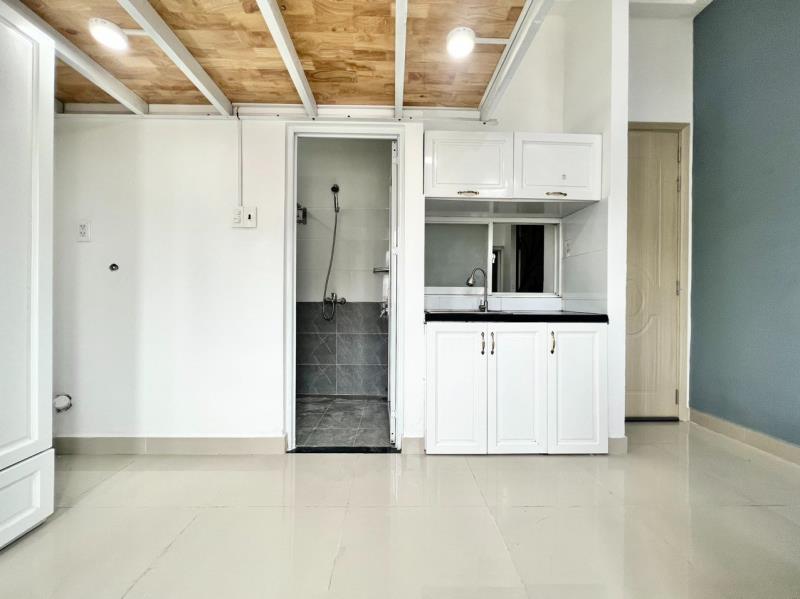 Gác lửng ban công thoáng gần đh văn hiến tân phú - 4
