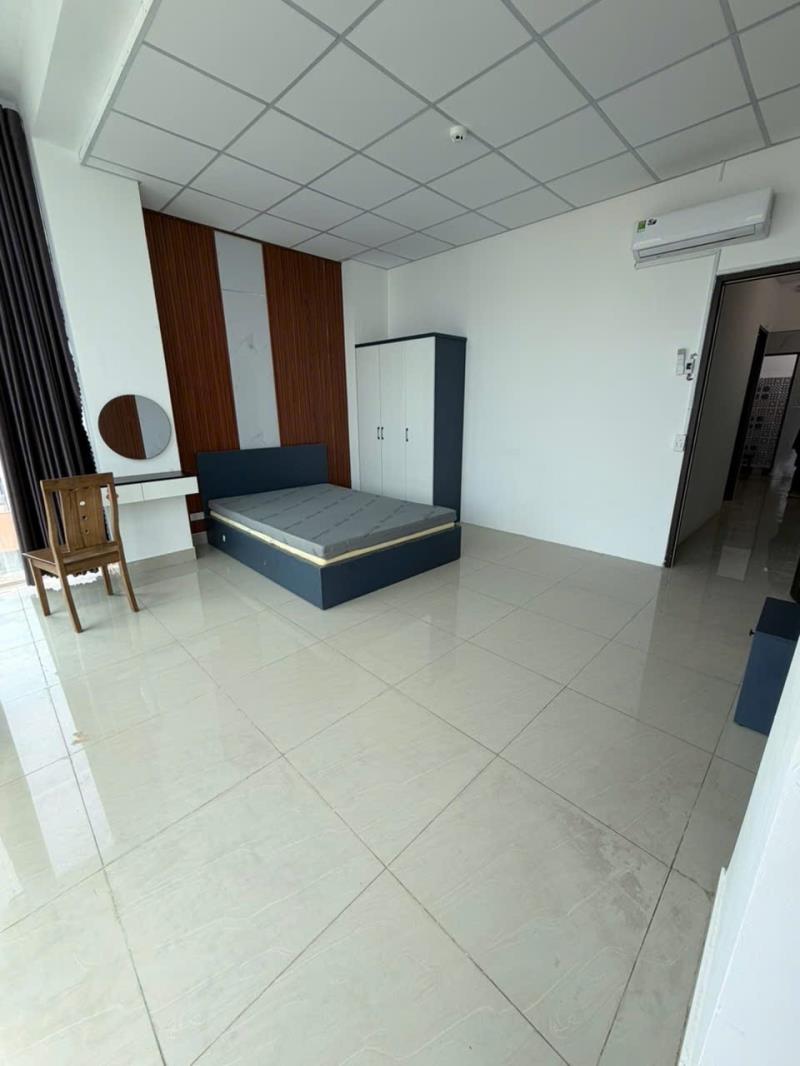Cho thuê căn hộ 3pn 2wc rộng 90m2 có thang máy tận phòng ngay ngã tư hàng xanh - chợ bà chiểu - đại học hutech- ngoại thương - 2