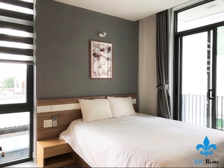 Thuê ngay căn hộ 1pn ngủ, ban công 50m2 luxyry ngay bờ kè trường sa, sát q1 an ninh cao thuận tiện di chuyển - 2