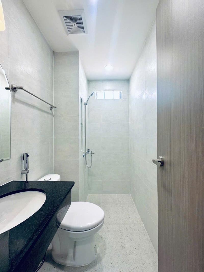 Full nội thất, ban công thoáng mát; gần vlu, hca, hutech...thuận tiện di chuyển q1, thủ đức, gò vấp..... - 3