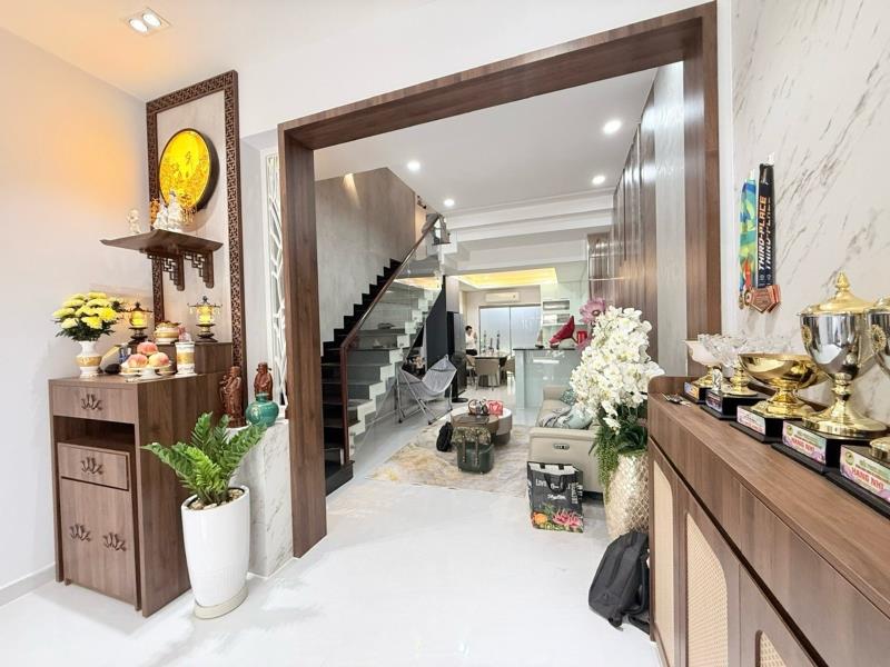 Giáp trần xuân soạn - lê văn lương - tân hưng - q.7 - dt: 4*15m - 12 tỷ 8 - 2