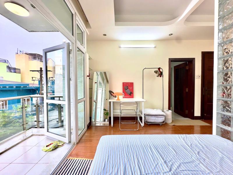 Cho thuê studio ban công 35m2 có máy giặt riêng ngay chợ bà chiểu - ngã tư phú nhuận - trường đại học văn lang - 3
