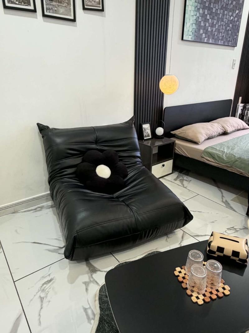 Cho thuê căn hộ studio 1pn tách bếp phòng trống sẵn đặt tại chu văn an cửa sổ thoáng, full nội thất có tủ lạnh, tv gần hutech, ngoại thương, uef,.. tiện lợi di chuyển qua quận 1, thủ đức - 4