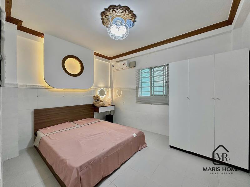 Căn hộ 2 phòng ngủ, full nội thất, rộng rãi cho gia đình, nhóm bạn từ 4 người cập nhật hình ảnh video mã p03  penhouse  lầu 2 full nội thất+ tặng sofa  ban col cửa sổ thoáng máy giặt sấy riêng siêu to - 3