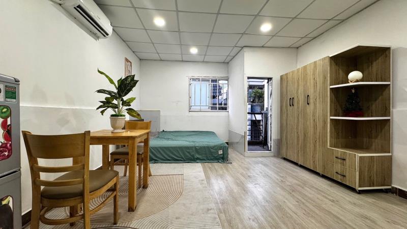 [Tân phú] phòng trọ studio có cửa sổ trời và ban công thoáng, nội thất cơ bản đầy đủ, rộng 40m2 - 3