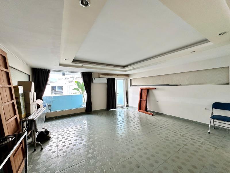 Studio ban công riêng, diện tích cực rộng 35m2 giá rẻ chỉ 4tr5 ngay phú mỹ hưng quận 7 ntcb. hình thật 100% - 2