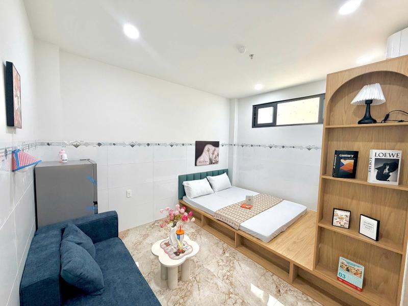 Nhà mới gần hàng xanh full nội thất, gần hutech, uef, gtvt, ngoại thương, thuận tiện di chuyển quận 1, thủ đức, gò vấp.....