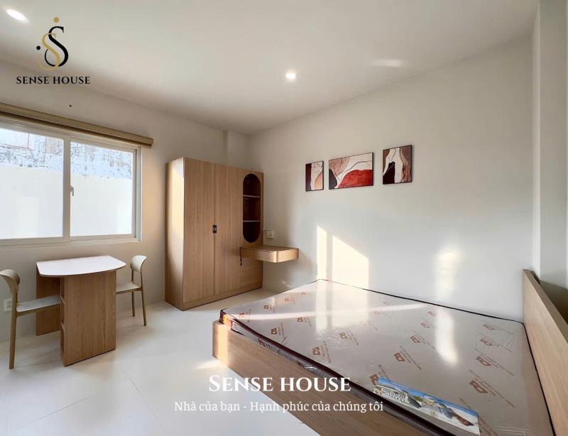 Studio cửa sổ trời giặt riêng thang máy etown - 2
