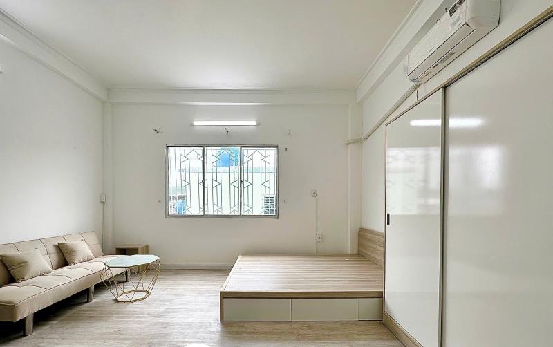 Studio cửa sổ to kết hợp bancol | mới xây - full nội thất - máy giặt riêng | gần sát etown | giá 5tr5 - 2