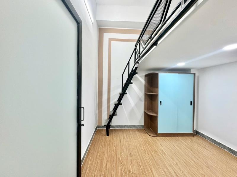 Phòng rộng giá rẻ ngay chợ hạnh thông tây - 2