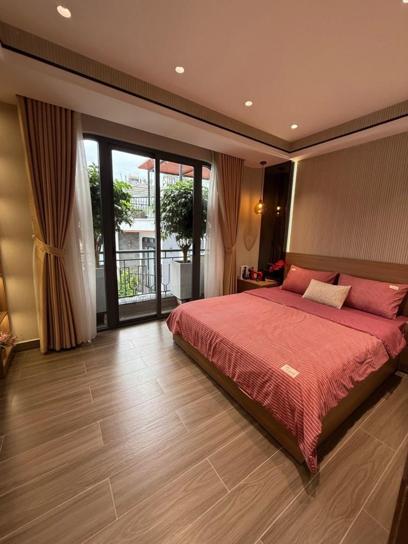 Nhà bán nguyễn văn khối 5 tầng , 54m2, tặng nội thất - 4
