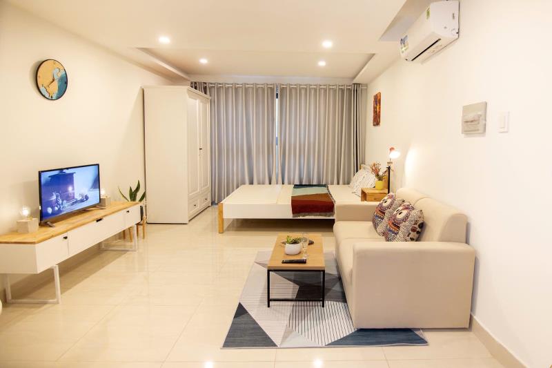 Cho thuê căn hộ 39m2 có cửa sổ & tv | gần cầu hoàng hoa thám & phan xích long - 3