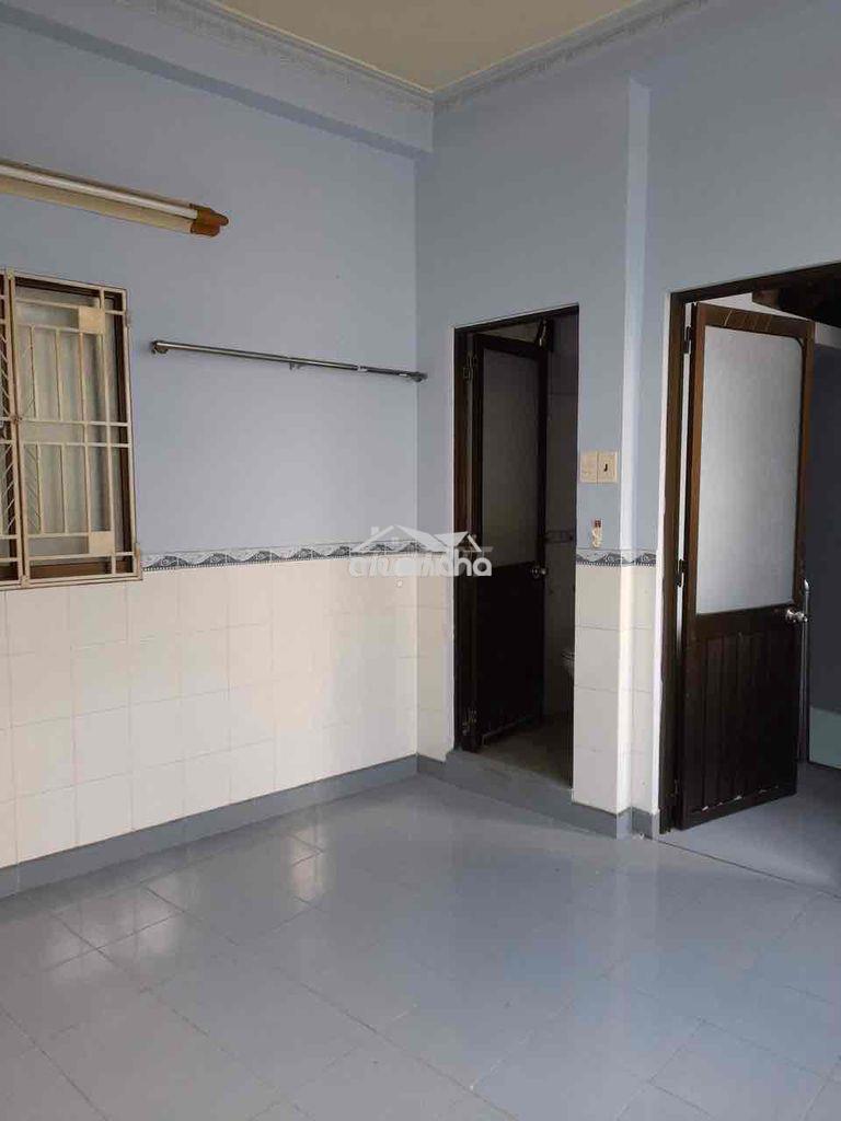 Chính chủ cho thuê nhà hẻm 200 cô gang q.1 3pn 3wc 3t giá 13,1tr fulnt - 3