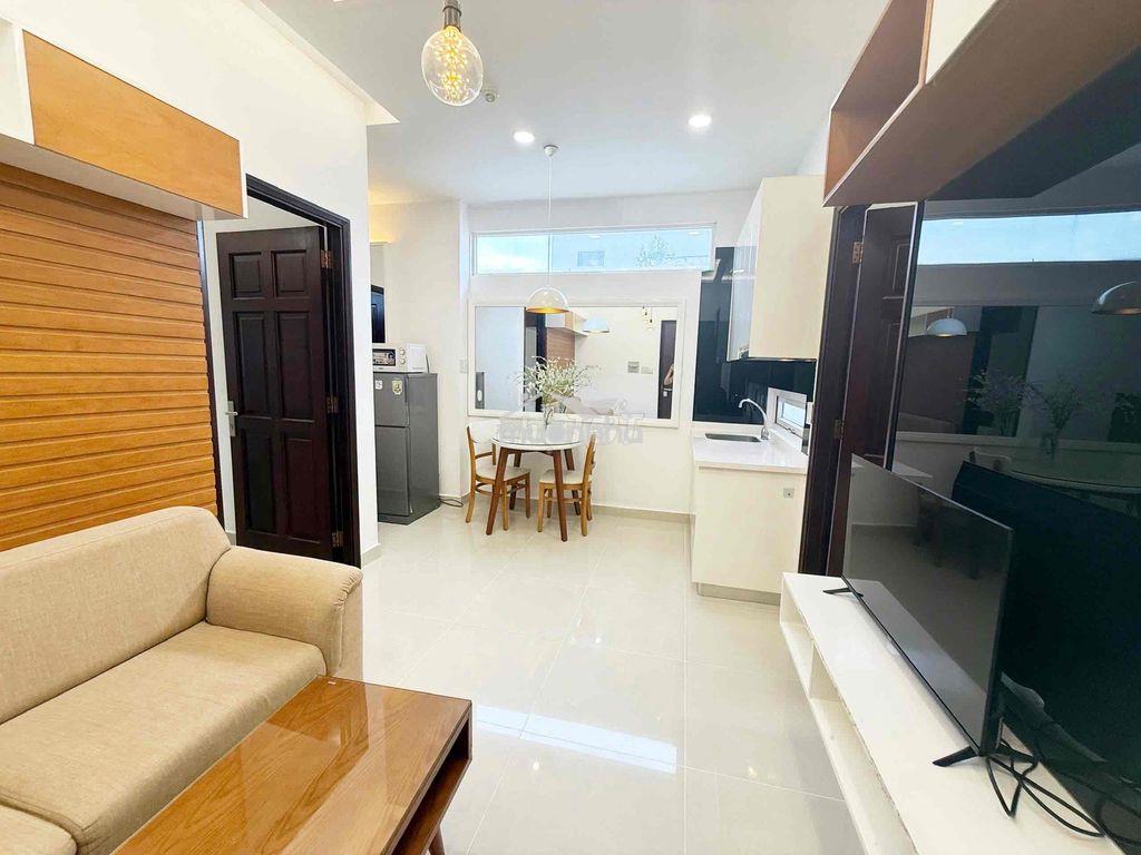 Căn hộ 2 phòng ngủ trung tâm quận 1 - 4