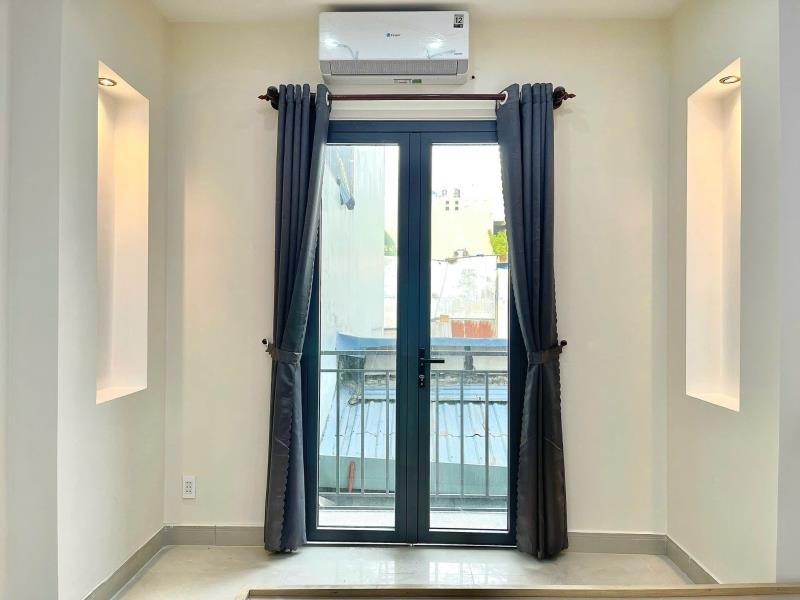 Cho thuê căn hộ ban công | gần chợ bà chiểu & đại học văn lang cs1  - 3