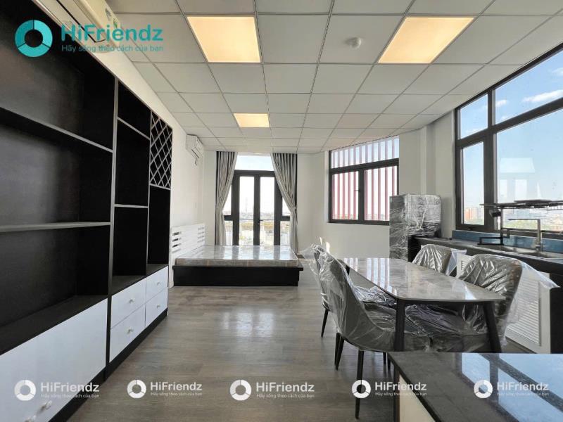 Cho thuê 1pn ban công 40m2 có thang máy ngay chợ bà chiểu - trường đại học văn lang - học viện cán bộ tphcm