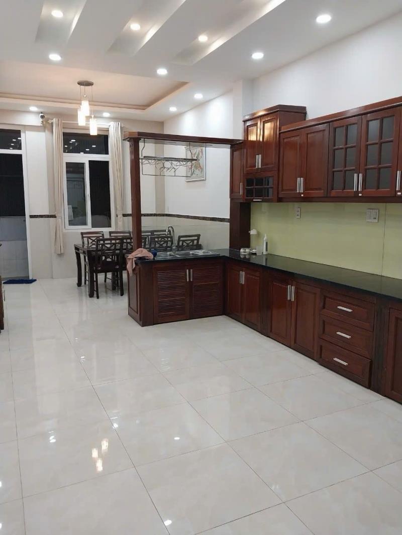 Cho thuê nhà 4 tầng, 4mx18m, mt đường 10m bến xe quận 8, 16 triệu - 2